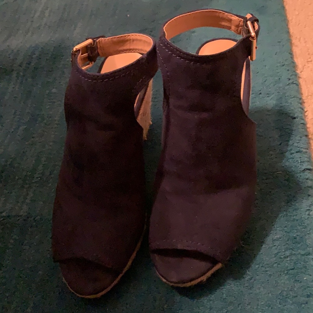 APT9- Navy-Espadrille Type Shoe-Size 7 Medium